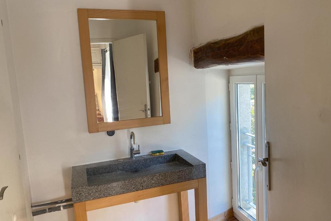Photo of Bathroom in Crolles