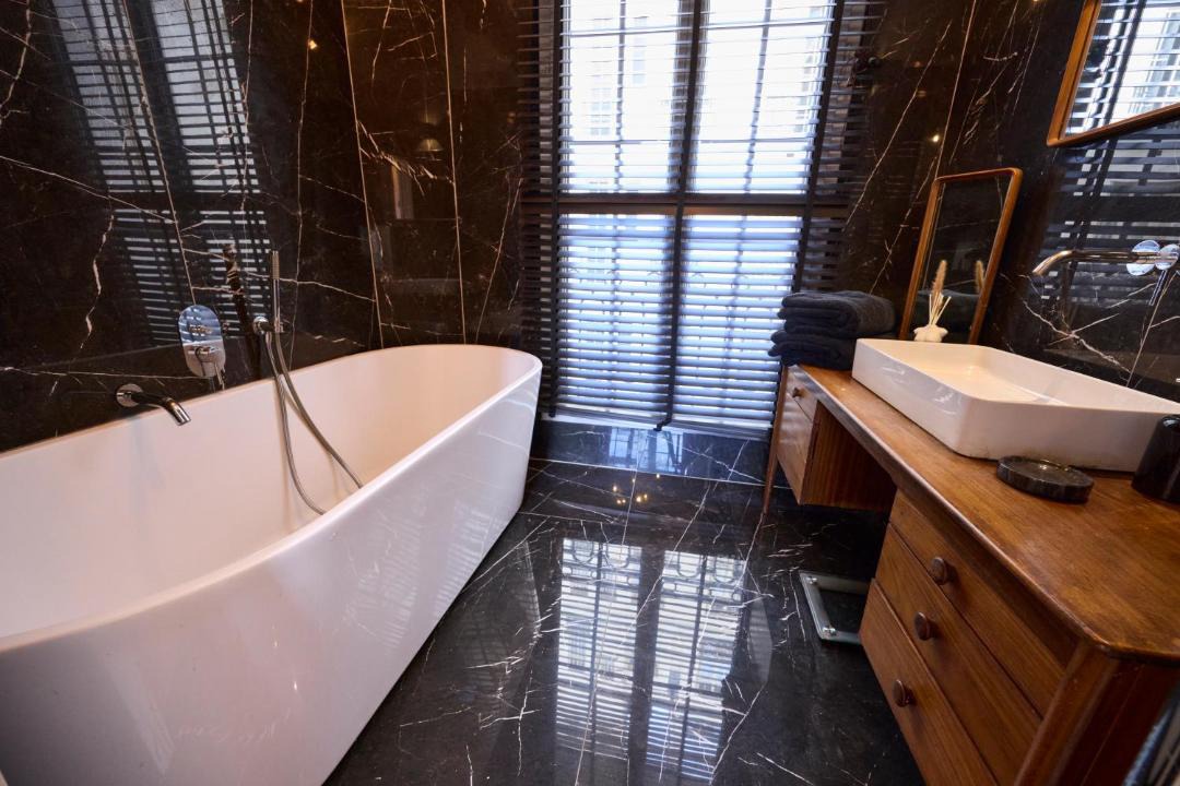 Photo of Bathroom in 17th Arrondissement