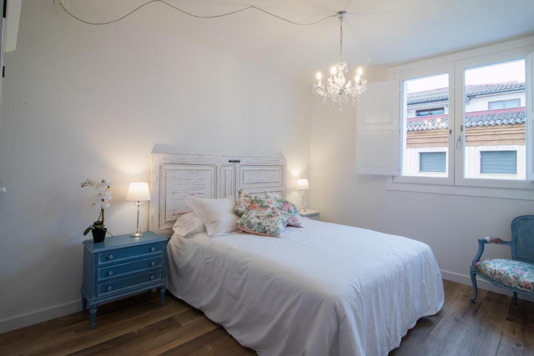 Photo of Bedroom in Zaragoza Old Town