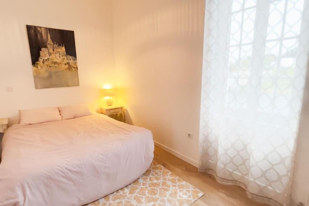 Photo of Bedroom in Saint-Michel-en-l'Herm