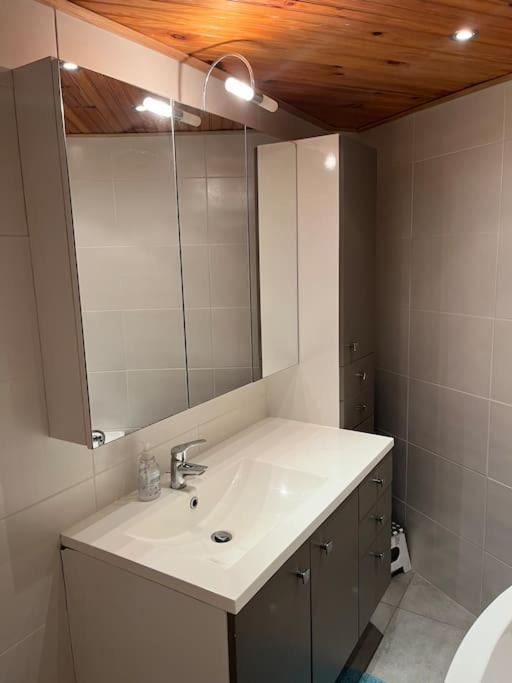 Photo of Bathroom in Saint-Michel-en-l'Herm