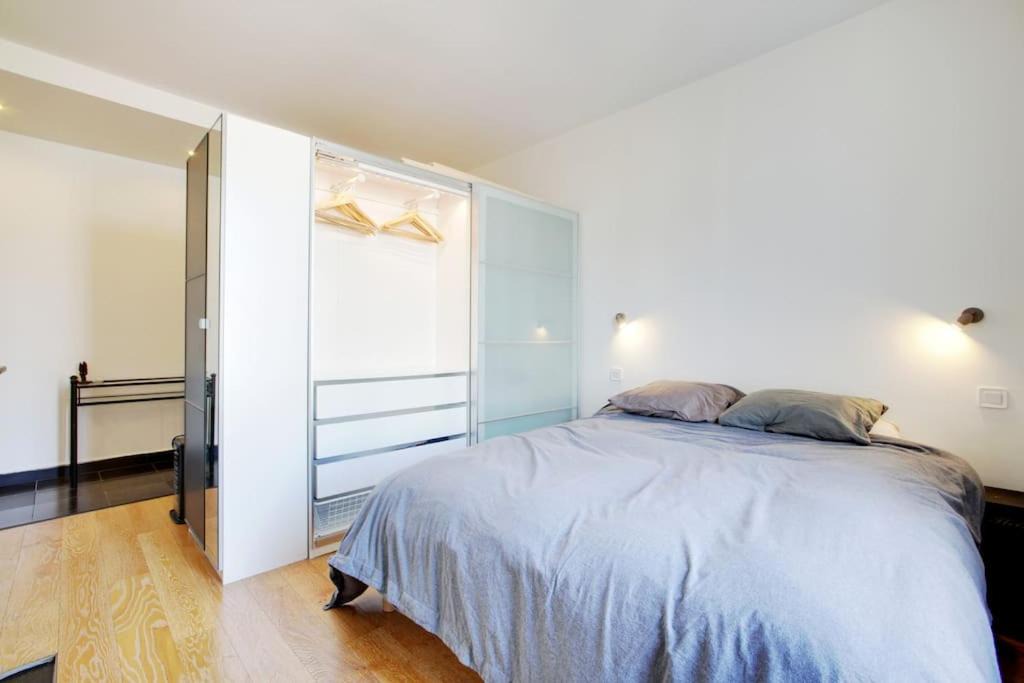 Photo of Bedroom in Puteaux