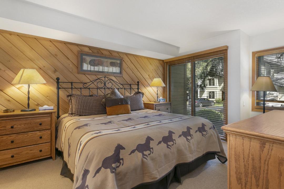 Photo of Bedroom in Avon