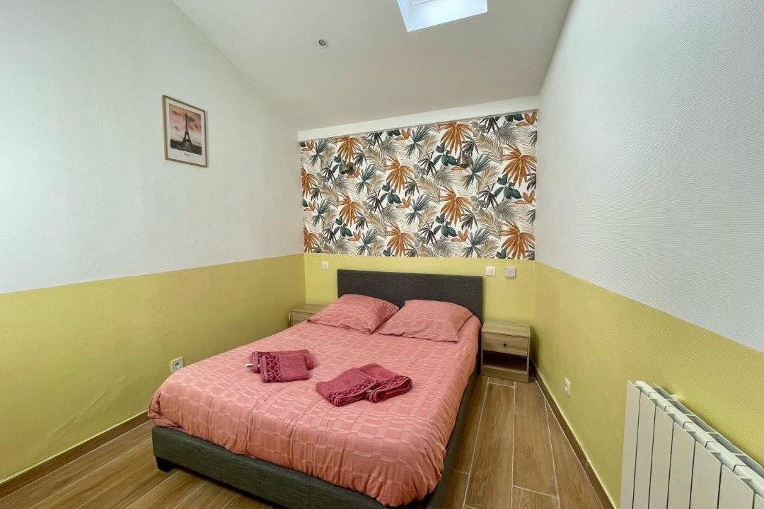 Photo of Bedroom in Phalempin