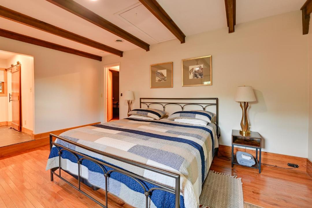 Photo of Bedroom in Rogers