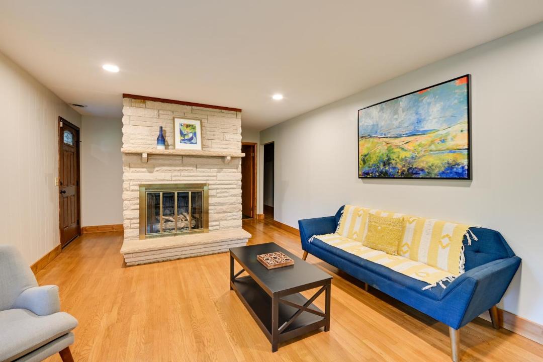 Photo of Others in Rogers