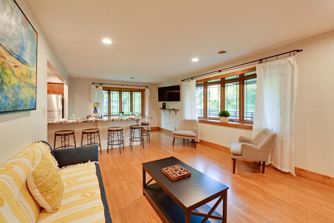 Photo of Others in Rogers