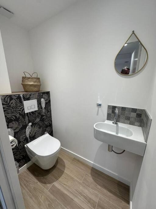 Photo of Bathroom in Baulon