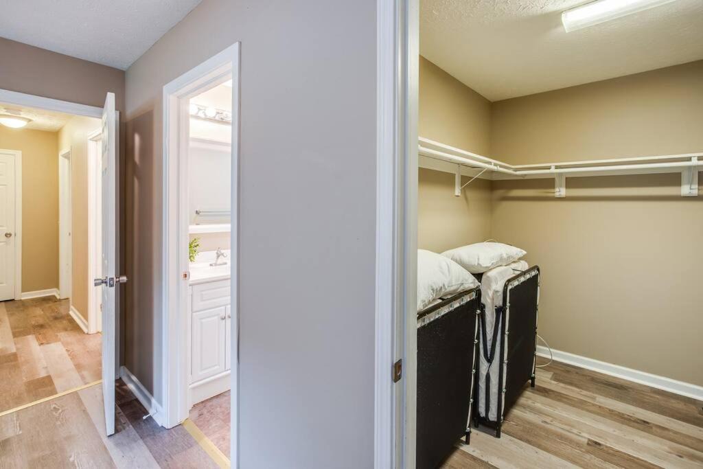 Photo of Bedroom in Gates-North Gates