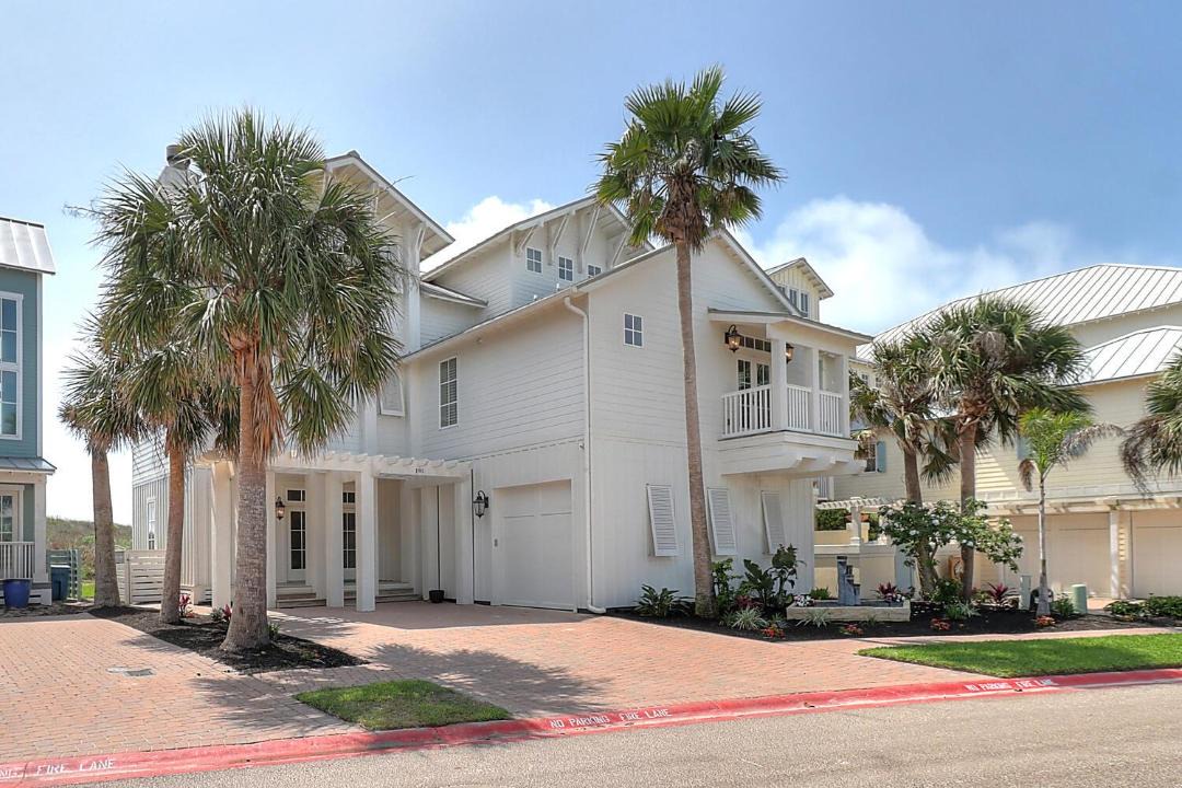 Photo of Others in Cinnamon Shore