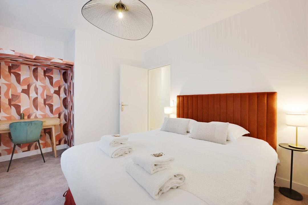 Photo of Bedroom in Republique–Point-du-Jour