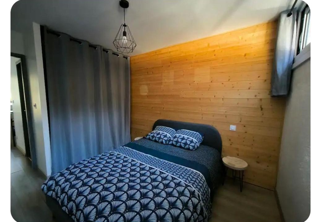 Photo of Bedroom in Egat