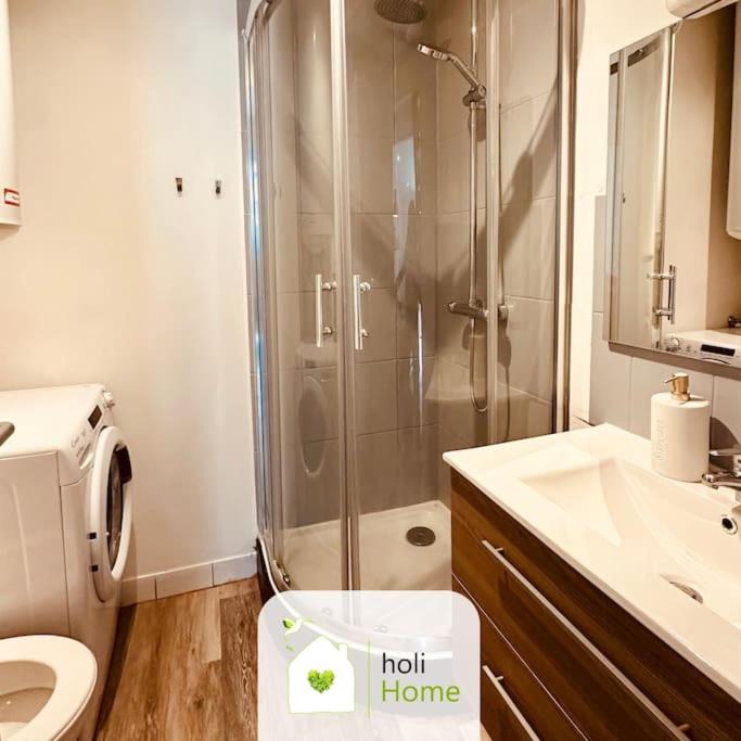 Photo of Bathroom in Vitre