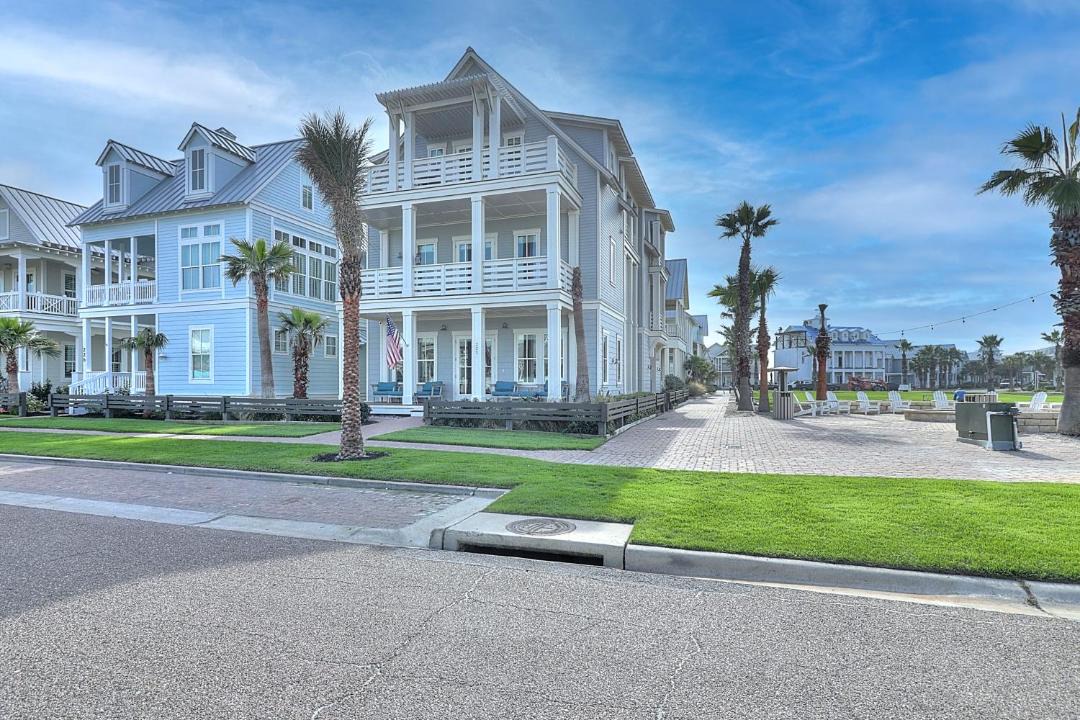 Photo of Others in Cinnamon Shore