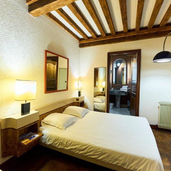 Photo of Bedroom in Sourzy