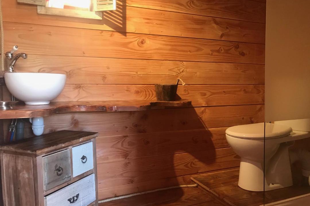 Photo of Bathroom in Descartes