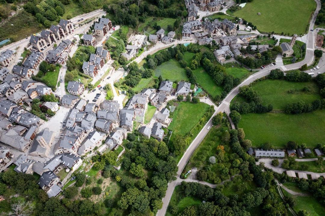 Photo of Buildings in Taull