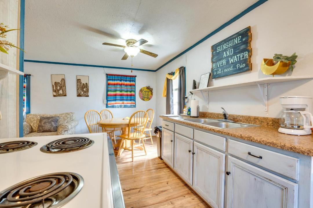 Photo of Kitchen in Concan