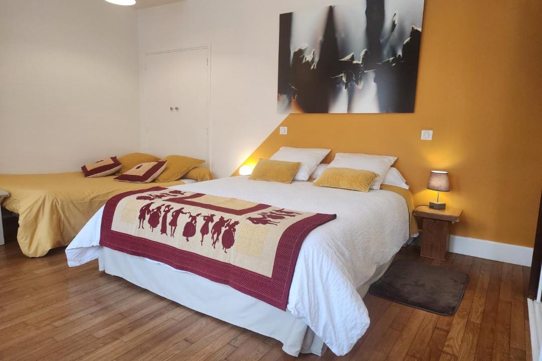 Photo of Bedroom in Bruere-Allichamps