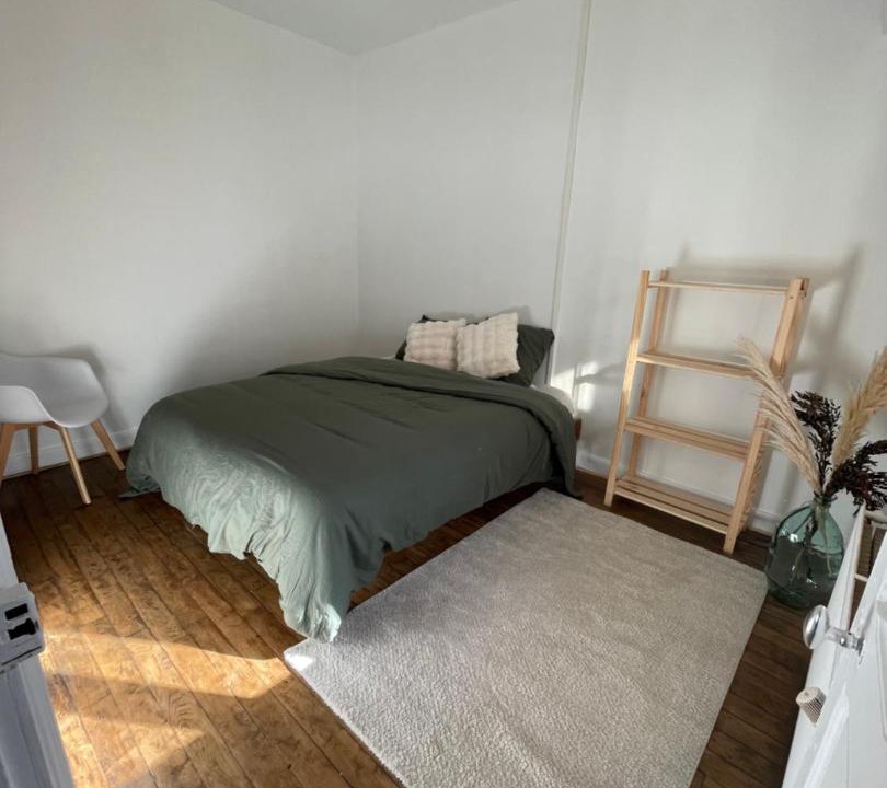 Photo of Bedroom in Saint-Julien-les-Villas