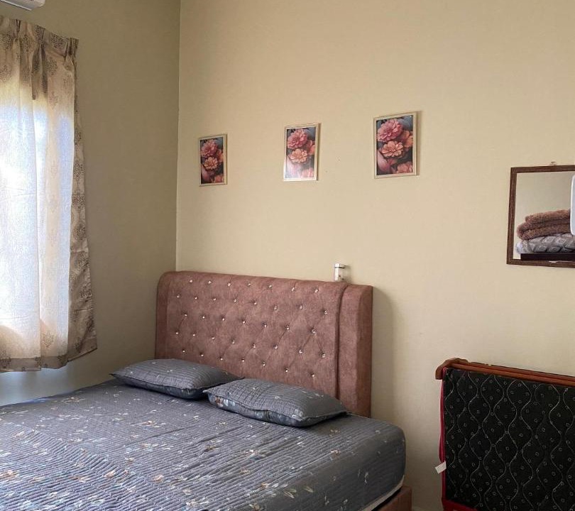 Photo of Bedroom in Parit Raja