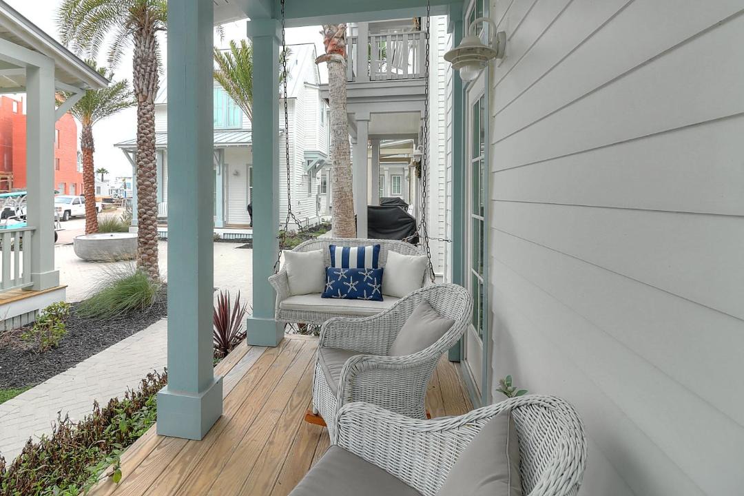 Photo of Others in Cinnamon Shore