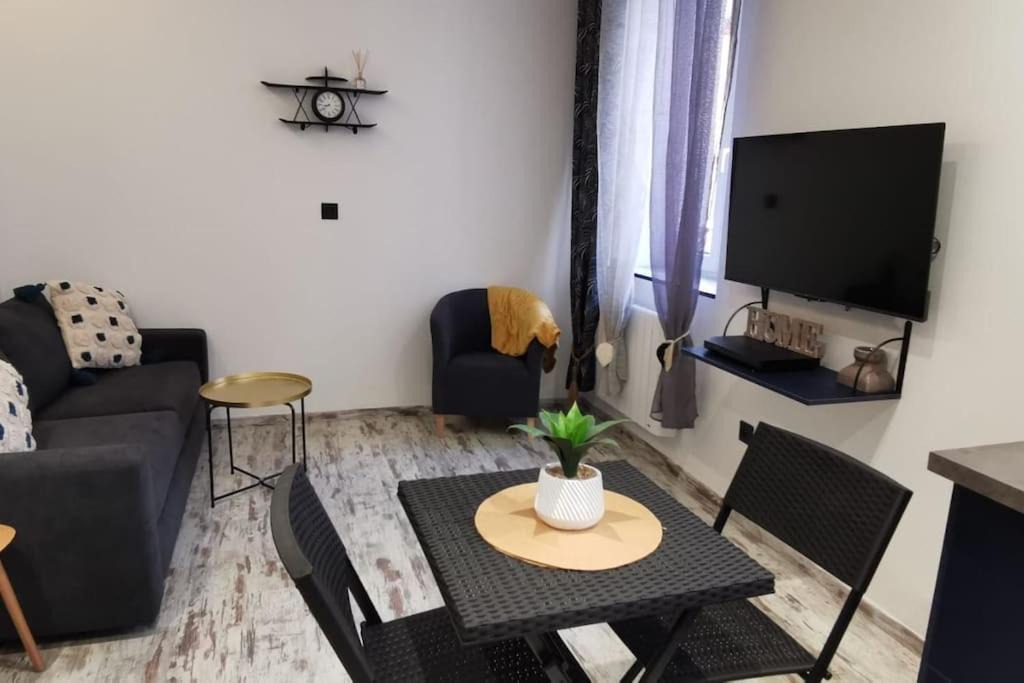 Photo of Livingroom in Oyonnax