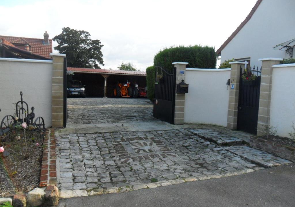 Photo of Others in Fontaine-sous-Montdidier
