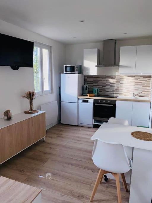 Photo of Kitchen in Fatouville-Grestain