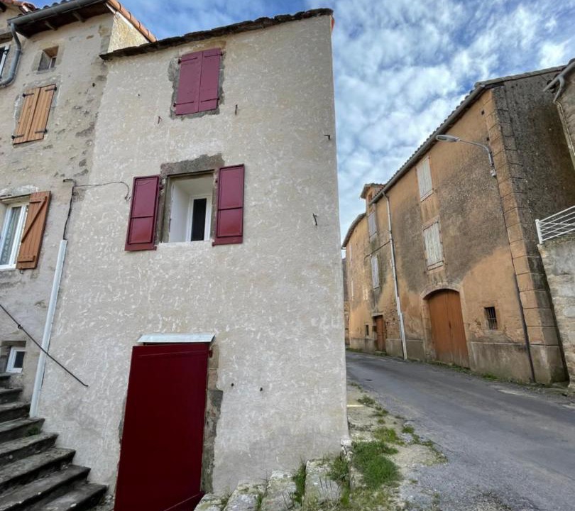 Photo of Buildings in Les Costes-Gozon