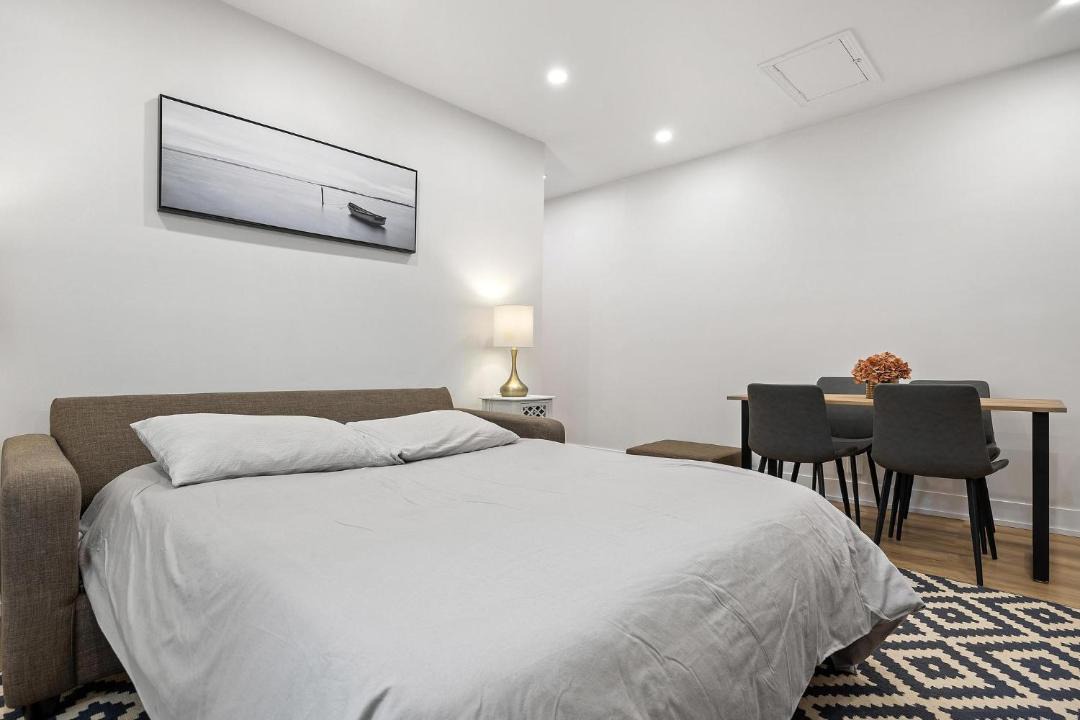 Photo of Bedroom in Woodbine Heights