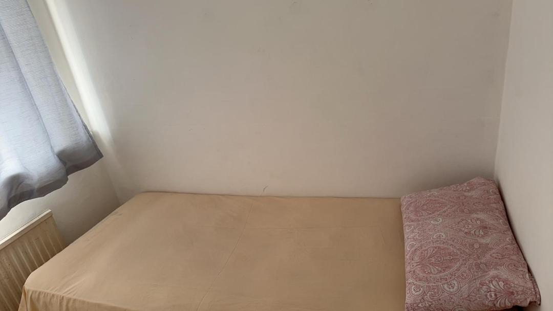 Photo of Bedroom in Berrylands