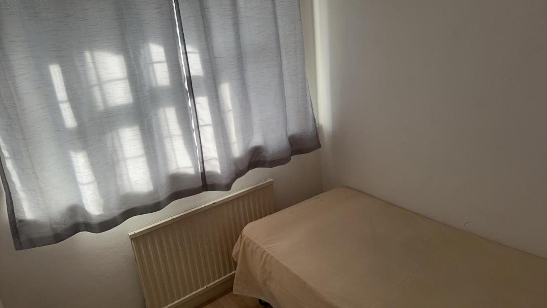 Photo of Others in Berrylands