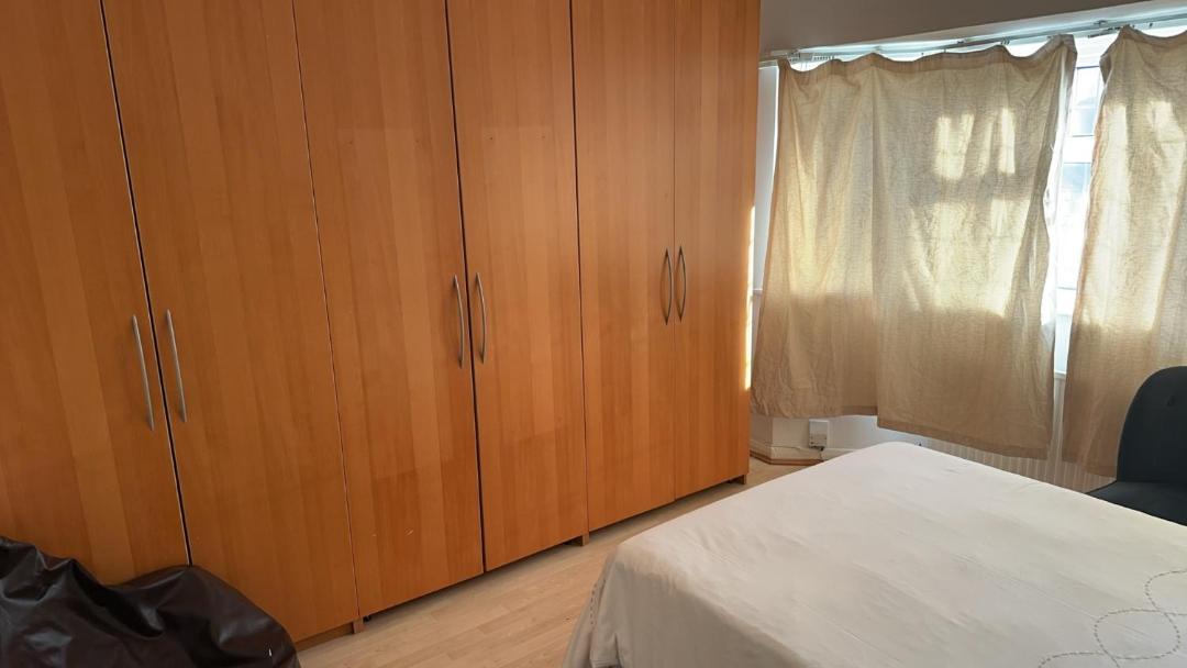 Photo of Others in Berrylands