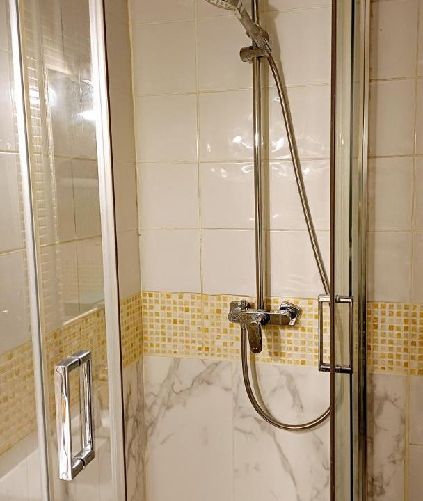 Photo of Bathroom in Combs-la-Ville