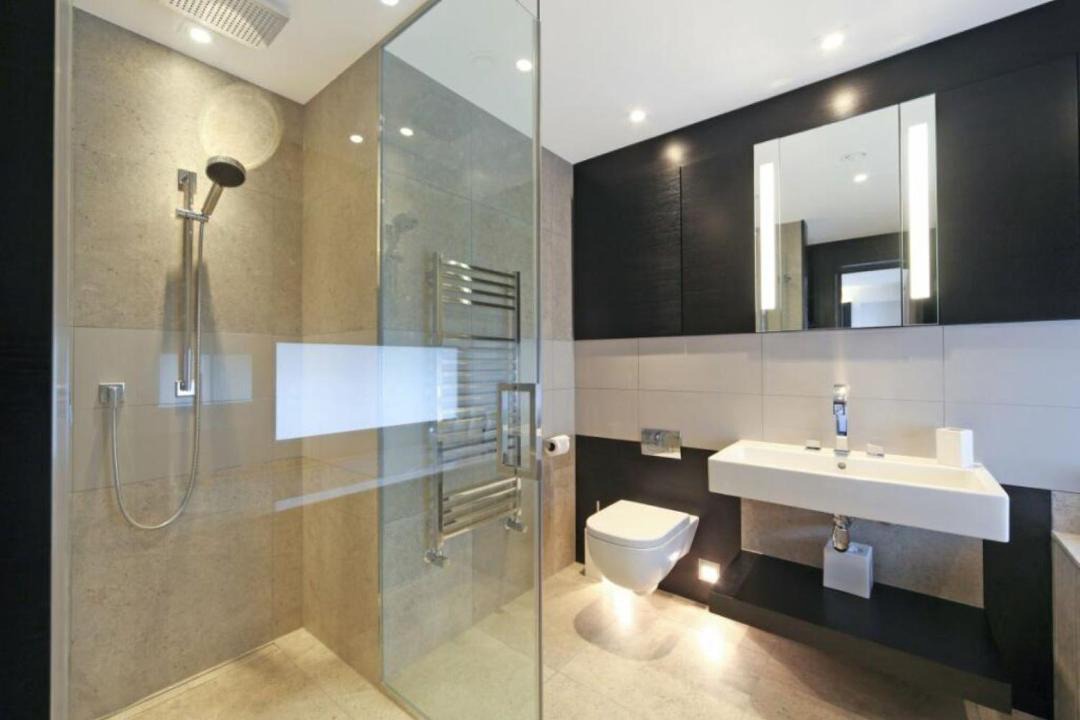 Photo of Bathroom in Lee