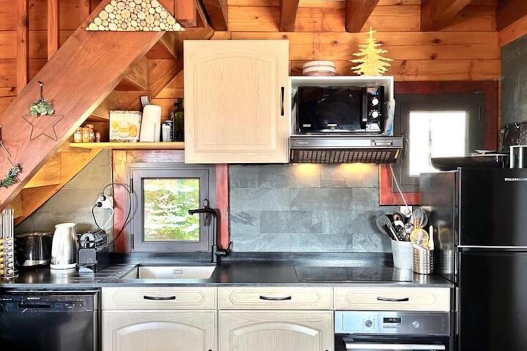 Photo of Kitchen in Pyrenees 2000