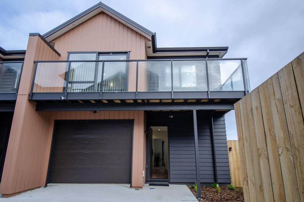 Photo of Others in Frankton