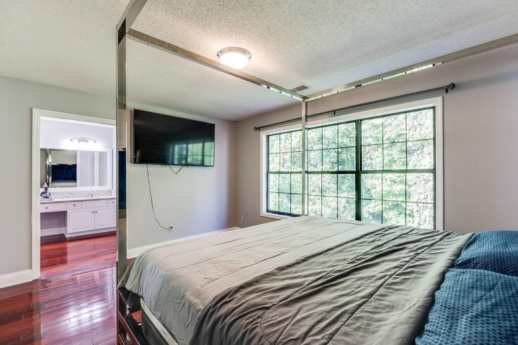 Photo of Bedroom in Stone Mountain