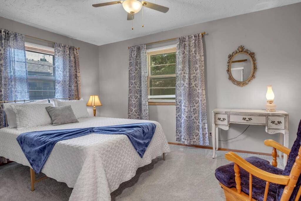 Photo of Bedroom in Hillsboro