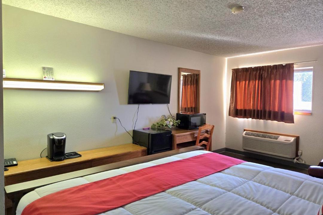 Photo of Bedroom in Ozark