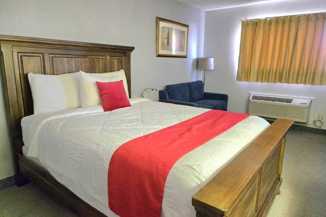 Photo of Bedroom in Ozark