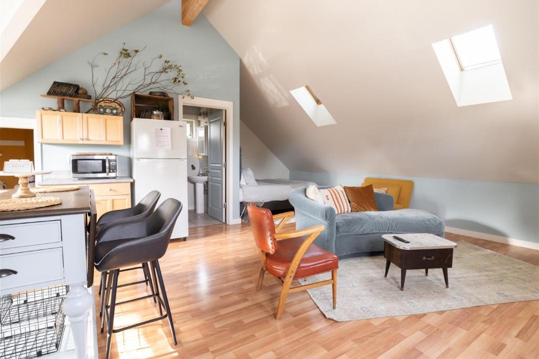 Photo of Others in River West