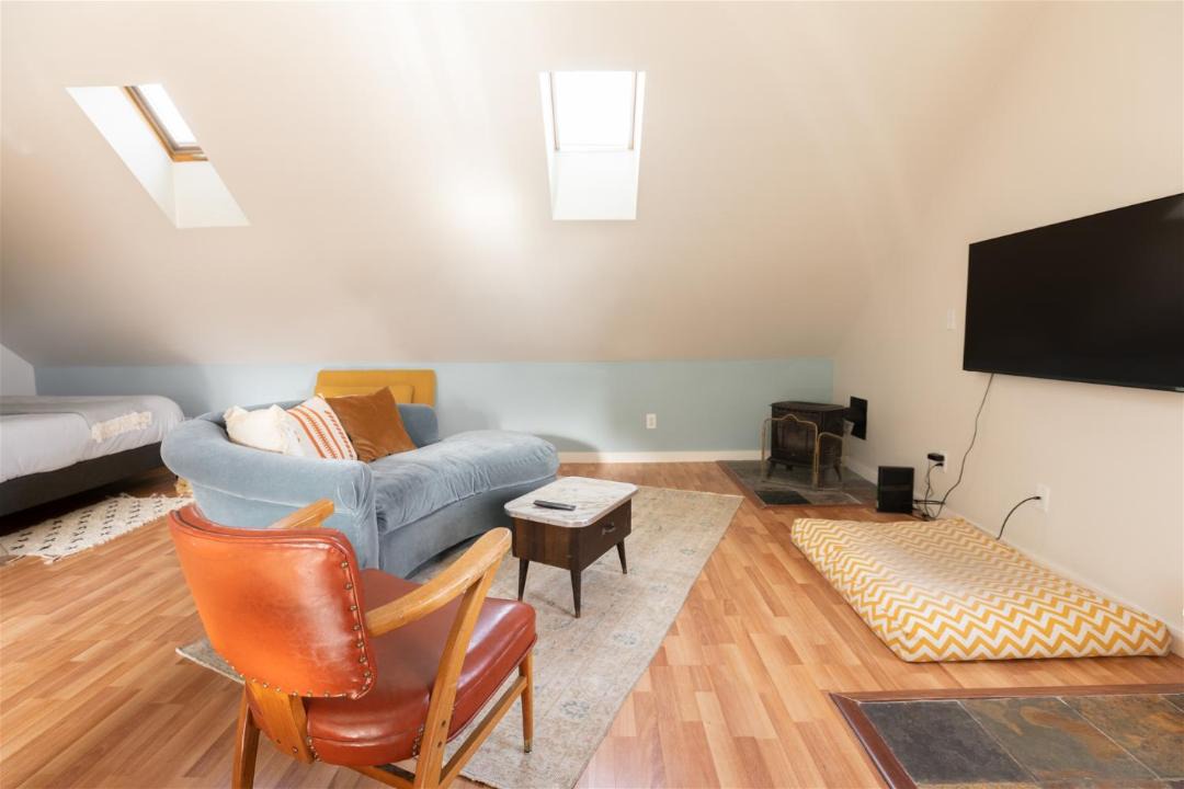 Photo of Others in River West