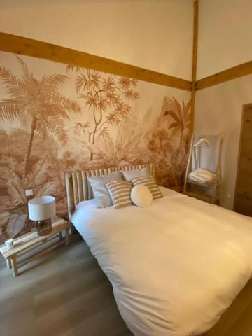 Photo of Bedroom in Friville-Escarbotin