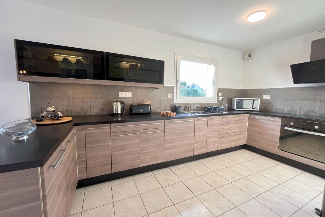 Photo of Kitchen in Plougoulm