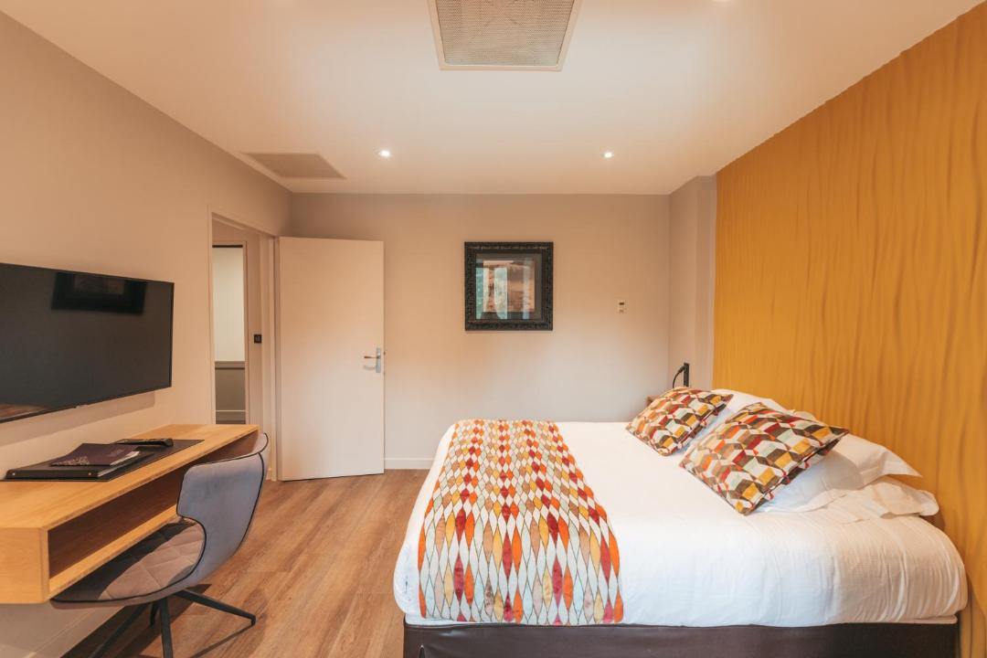 Photo of Bedroom in Dracy-le-Fort