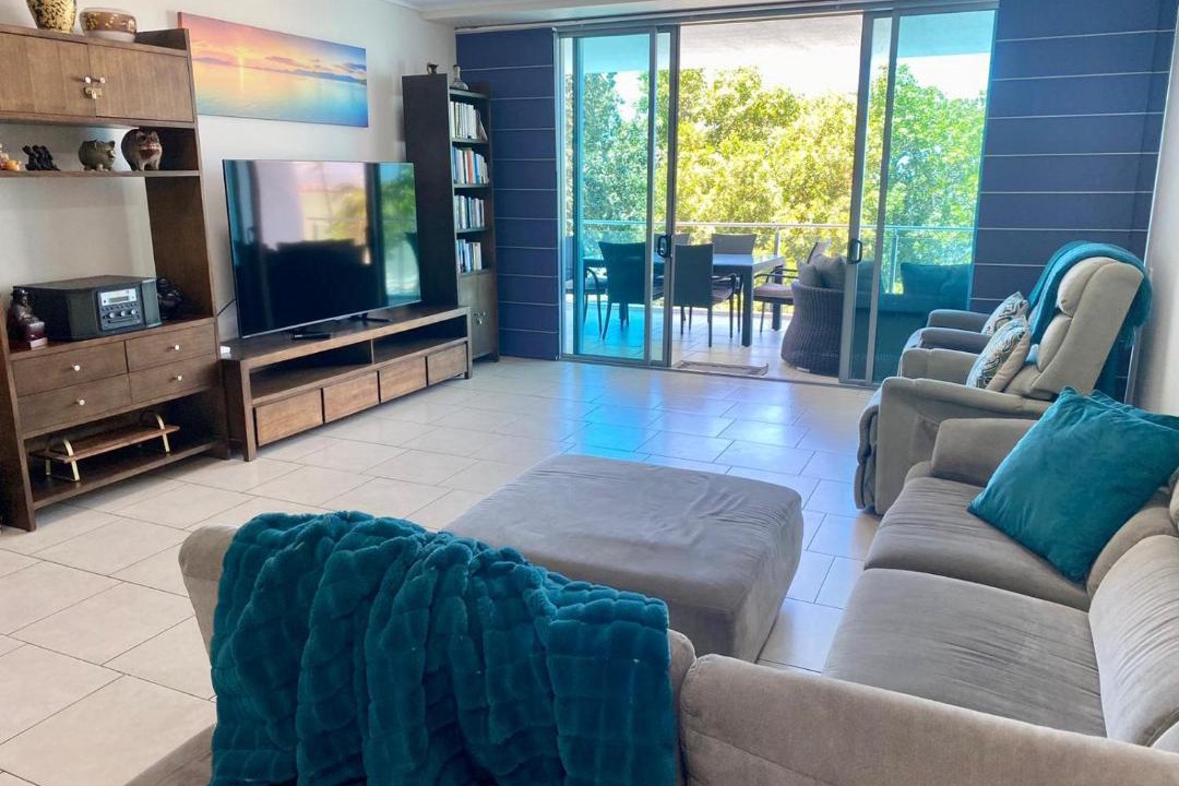 Photo of Livingroom in North Ward