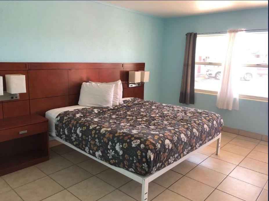 Photo of Bedroom in Cypress Gardens
