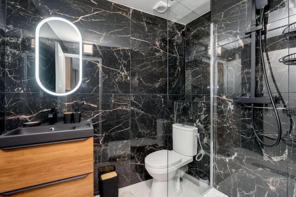 Photo of Bathroom in Villefranche-de-Lauragais